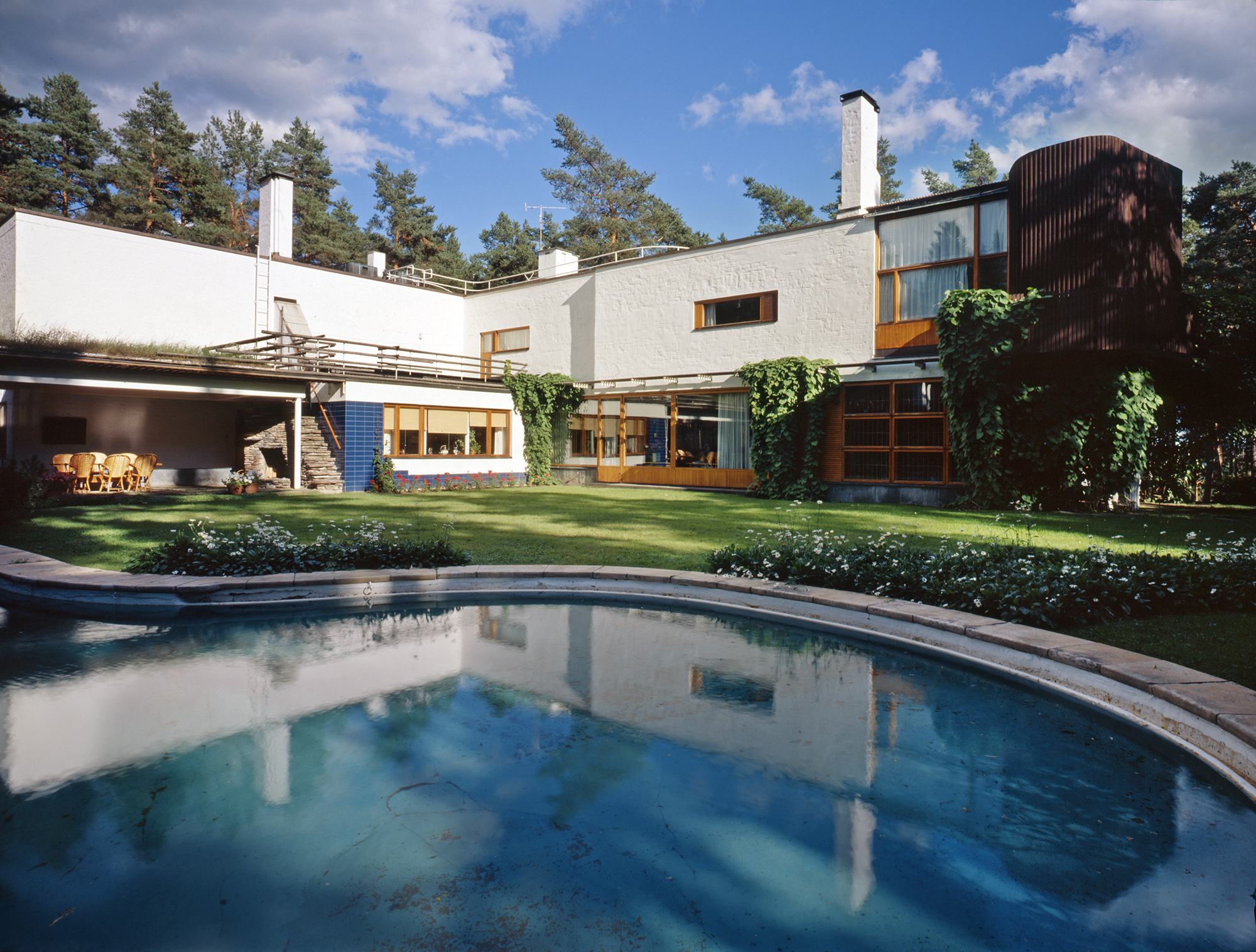 Alvar Aalto - Pioneer of Modern Architecture and Design | European